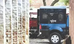 Father, son killed in motorcycle crash on Yamuna e-way Father, son killed in motorcycle crash on Yamuna e-way