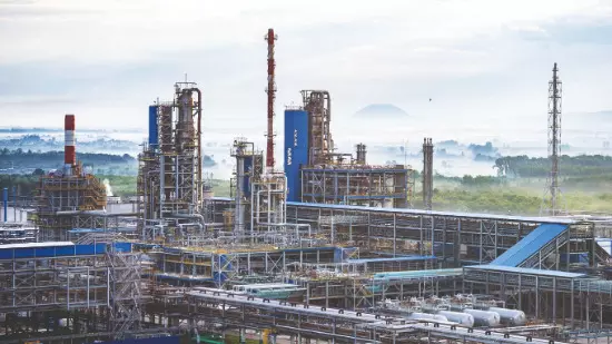 Kyiv hits major Russian gas plant Kyiv hits major Russian gas plant