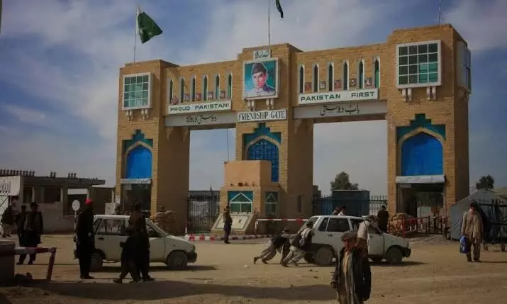 Chaman border crossing partially reopens after Pak-Afghan ceasefire Chaman border crossing partially reopens after Pak-Afghan ceasefire