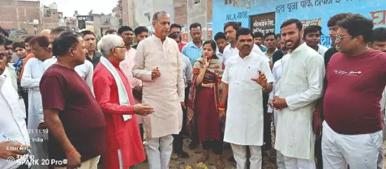 Deputy Mayor Yadav inspects Kirari wards