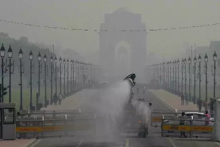 AAP, BJP get into blame game over Delhis pollution level post-Diwali AAP, BJP get into blame game over Delhis pollution level post-Diwali