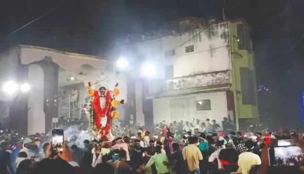 Zeal: Centuries-old ‘Kali Dour’ tradition continues in Malda with devotion Zeal: Centuries-old ‘Kali Dour’ tradition continues in Malda with devotion