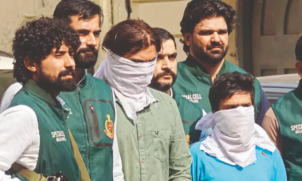 2 suspected ISIS operatives plotting attack in S Delhi mall, park arrested 2 suspected ISIS operatives plotting attack in S Delhi mall, park arrested