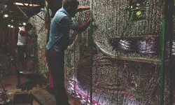 Chandannagar artisans keep Bengal’s lighting legacy alive Chandannagar artisans keep Bengal’s lighting legacy alive