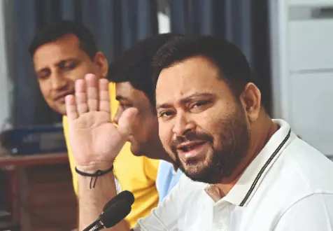 Tejashwi says Waqf Act will be ‘thrown into dustbin’ if INDIA comes to power Tejashwi says Waqf Act will be ‘thrown into dustbin’ if INDIA comes to power