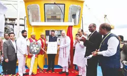 ‘Matsya Sampada Yojana’: Shah unveils deep-sea fishing vessels