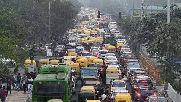 Delhi to bar entry of non-BS-VI compliant vehicles registered outside city Delhi to bar entry of non-BS-VI compliant vehicles registered outside city