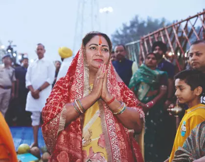 CM Rekha Gupta offers ‘Arghya’ to rising Sun CM Rekha Gupta offers ‘Arghya’ to rising Sun