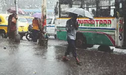 ‘Montha’ brings heavy rain to South Bengal after landfall in Andhra
