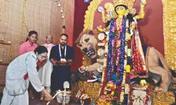 Posta Bazar: Mamata calls for unity, urges people to reject divisive forces