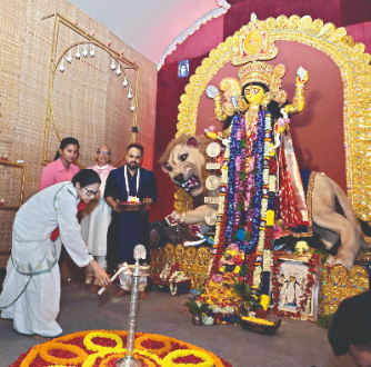 Posta Bazar: Mamata calls for unity, urges people to reject divisive forces Posta Bazar: Mamata calls for unity, urges people to reject divisive forces