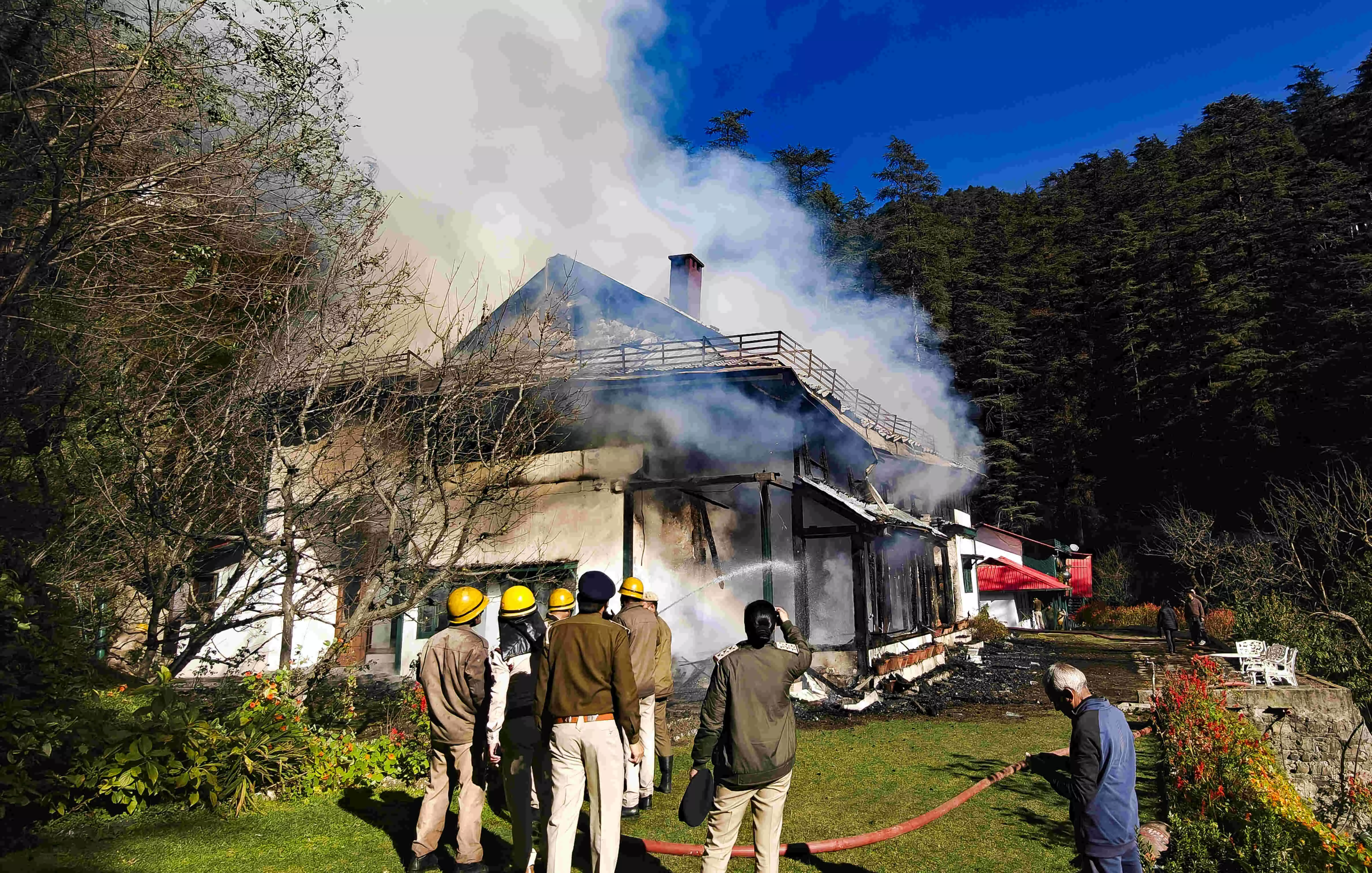 Lodge gutted in blaze in Shimla, no casualties reported Lodge gutted in blaze in Shimla, no casualties reported