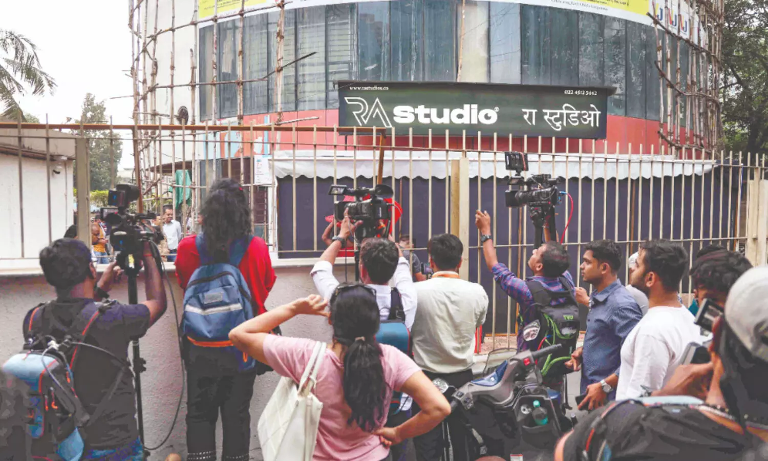 Man holds 17 kids hostage in Powai studio; Mumbai Police rescue all, suspect killed