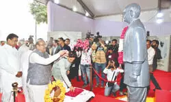Delhi Assembly marks Sardar Patel’s 150th birth anniv Delhi Assembly marks Sardar Patel’s 150th birth anniv