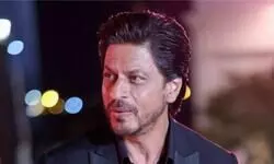 I think age suits me: Shah Rukh Khan