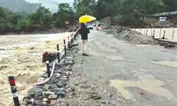 Hume Pipe Bridge at Dudhia closed amid heavy rainfall Hume Pipe Bridge at Dudhia closed amid heavy rainfall