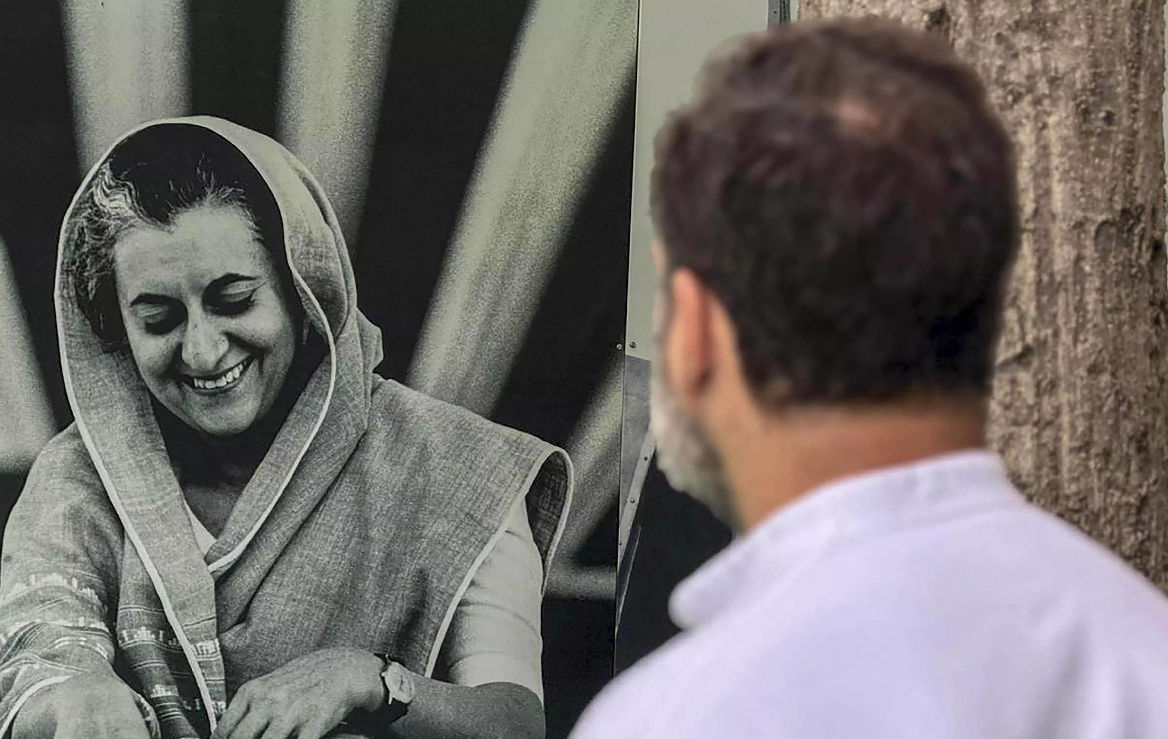 She taught us nothing is more important than Indias self-respect: Cong pays tributes to Indira on death anniv She taught us nothing is more important than Indias self-respect: Cong pays tributes to Indira on death anniv