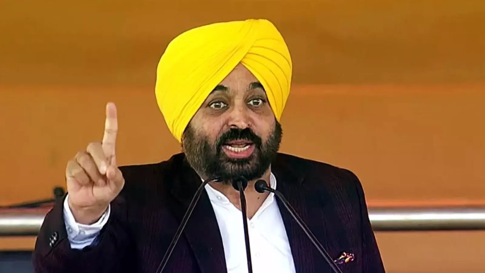 Punjab CM slams BJP for calling his camp office ‘Sheesh Mahal’ Punjab CM slams BJP for calling his camp office ‘Sheesh Mahal’