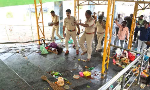Police bar entry at Kasibugga temple after 9 deaths Police bar entry at Kasibugga temple after 9 deaths