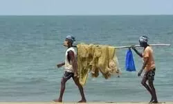 Sri Lankan Navy arrests 35 Indian fishermen for illegal fishing