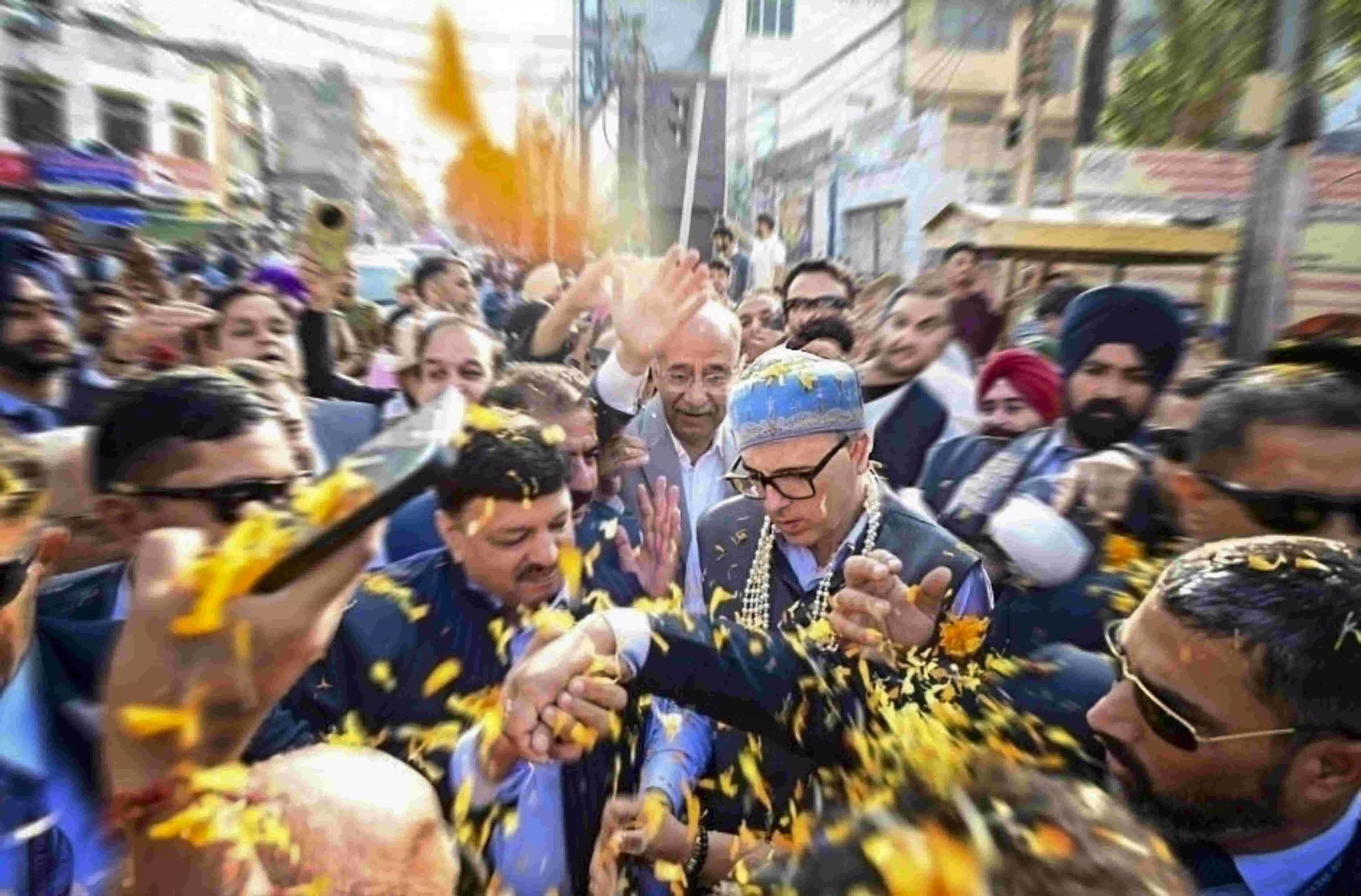 Omar gets grand welcome in Jammu as historic Darbar Move resumes after 4 years