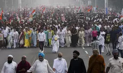 Mamata tears into BJP, EC over SIR; warns of Modi govts fall if one eligible voter struck off rolls