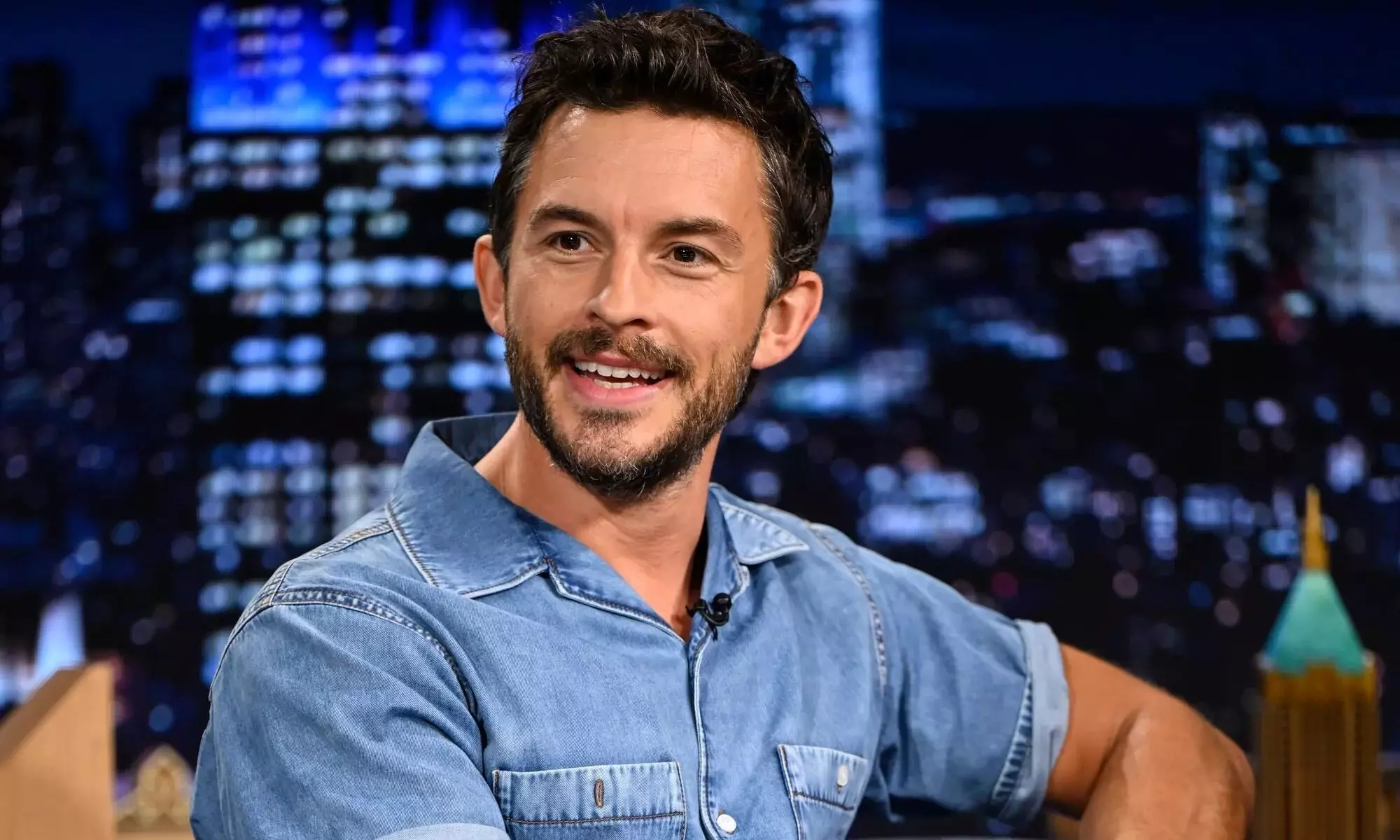 Jonathan Bailey named People magazine’s ‘Sexiest Man Alive 2025’