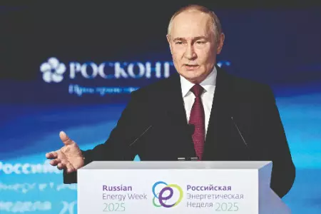 Putin: Kremlin continuing to defend its sovereignty