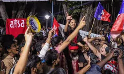 Left Unity sweeps JNUSU polls, defeats RSS-backed ABVP Left Unity sweeps JNUSU polls, defeats RSS-backed ABVP