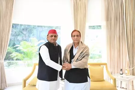 Azam sees Akhilesh in Lucknow, says meet aimed to send message of resilience, justice, change Azam sees Akhilesh in Lucknow, says meet aimed to send message of resilience, justice, change