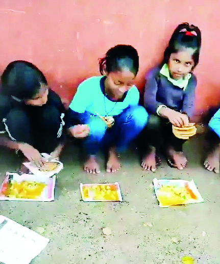 Rahul shares video of kids ‘served mid-day meals on newspapers’ in Madhya Pradesh