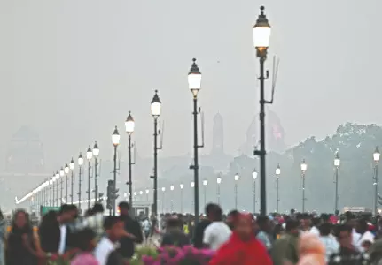 AIIMS issues health advisory as post-Diwali smog chokes Delhi