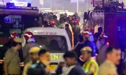 Eight killed in blast near Red Fort, cars gutted and several injured