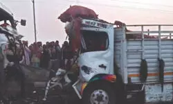 Malda: 2 killed in head-on collision between truck & dumper