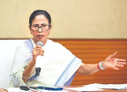 ‘You can cut my throat, not voters’ names: Mamata