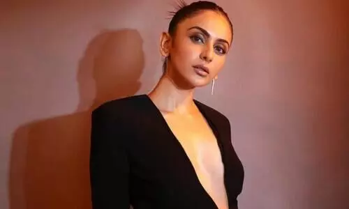 Rakul Preet Singh calls working with R Madhavan an ‘absolute delight’ Rakul Preet Singh calls working with R Madhavan an ‘absolute delight’