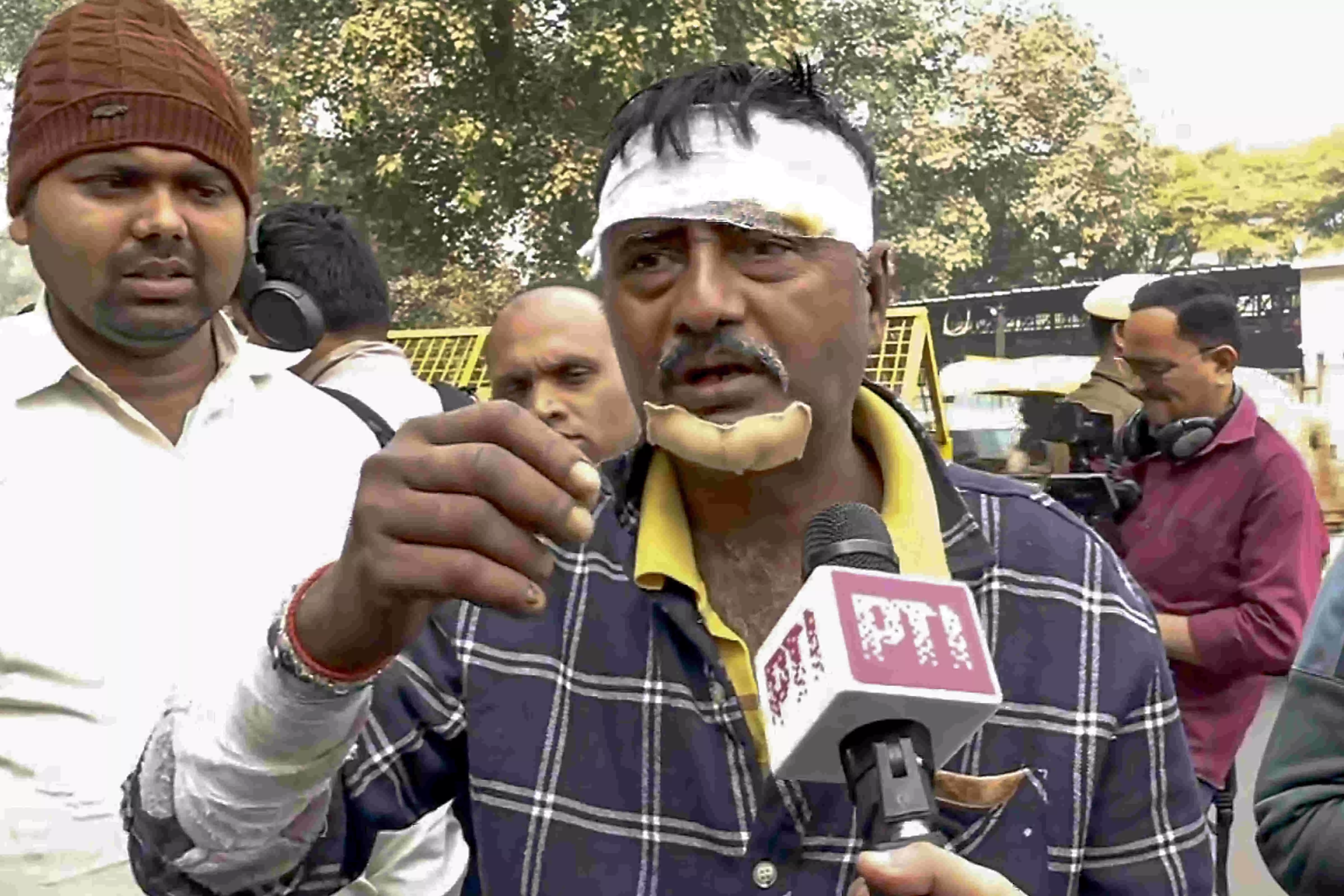 We saw death up close: Survivors recall moments of horror from Red Fort blast We saw death up close: Survivors recall moments of horror from Red Fort blast