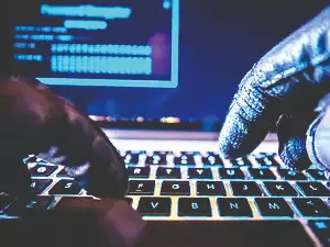 Police alert citizens on fraudulent loan Apps