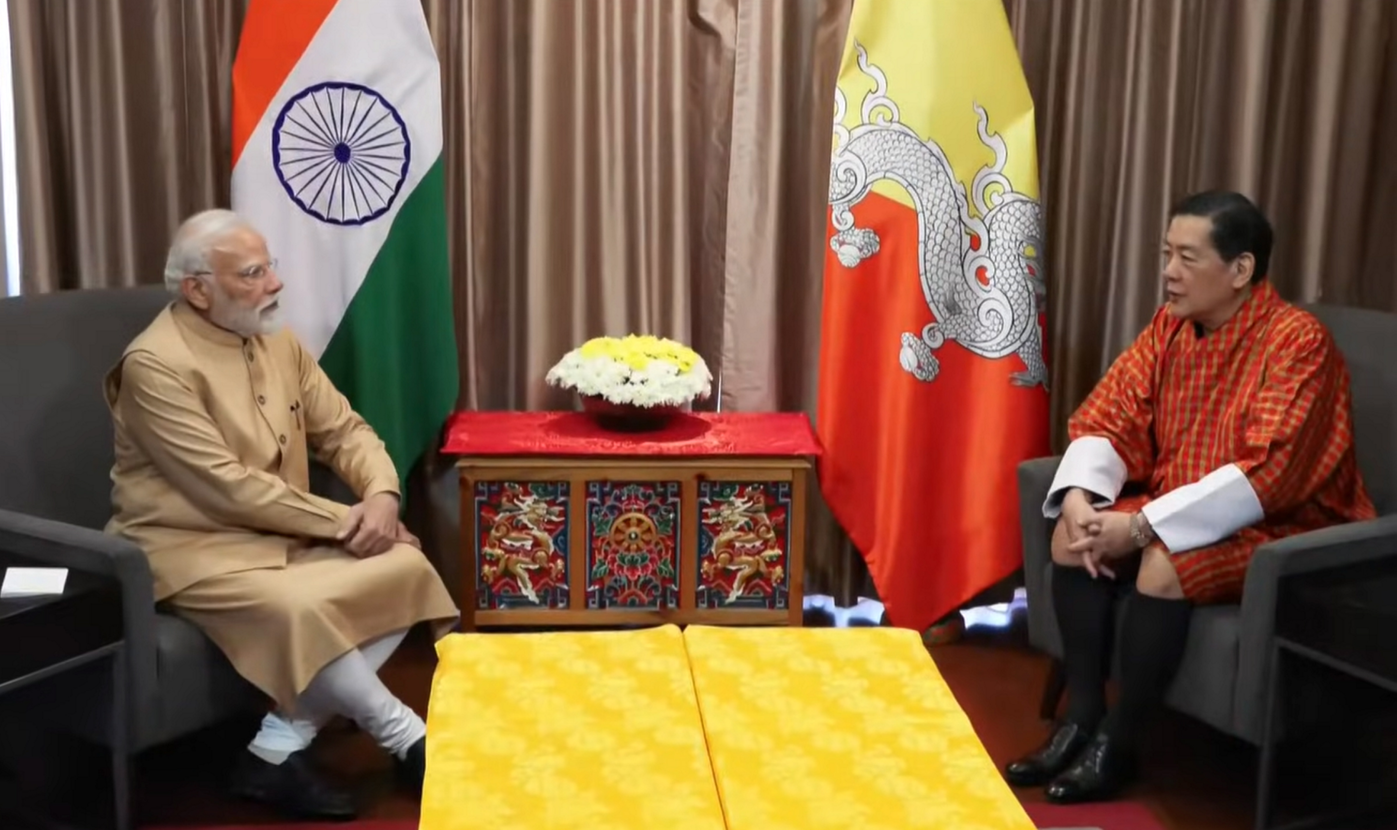 PM Modi meets former Bhutan King, appreciates his efforts towards building bilateral ties