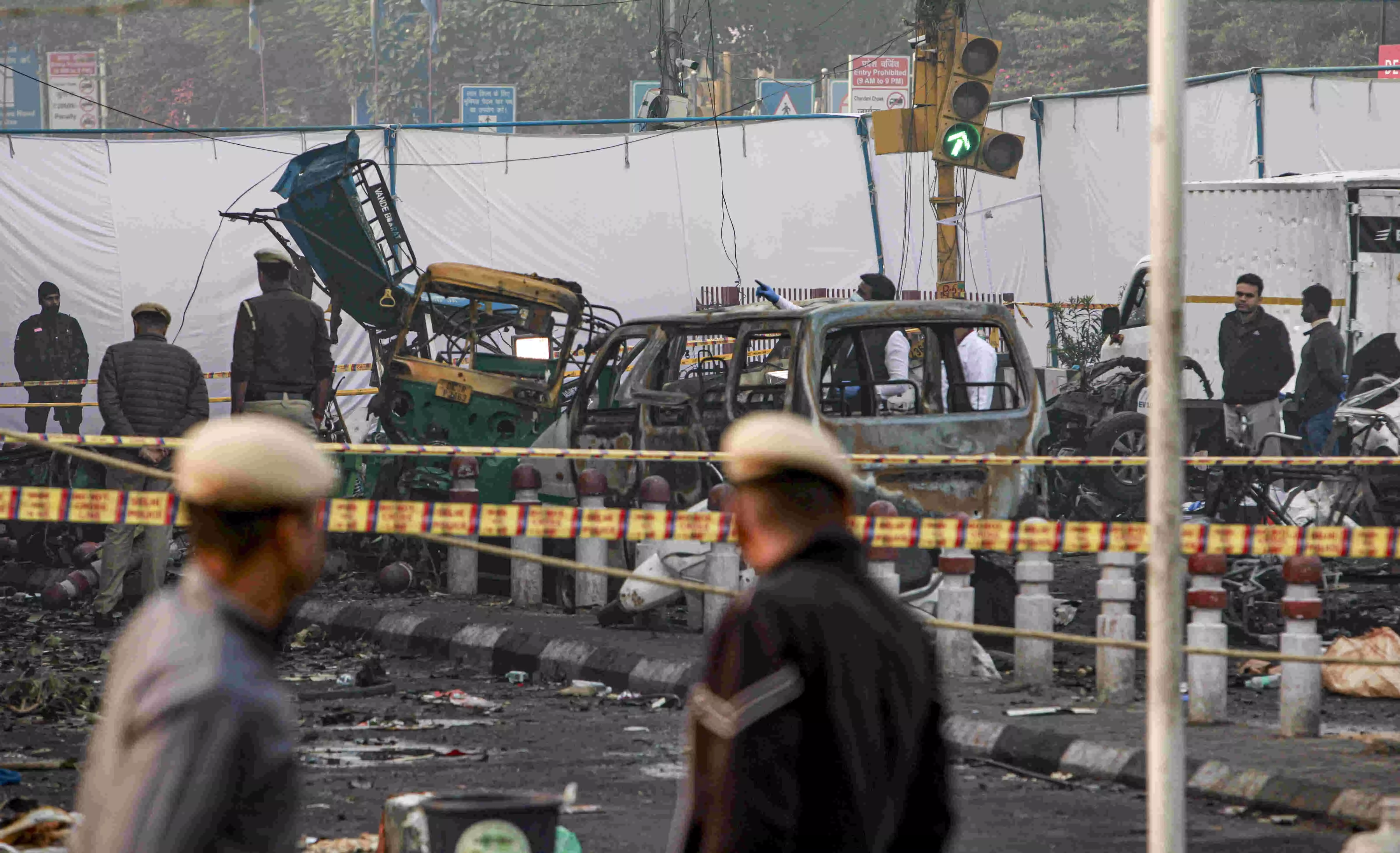 Red Fort blast | Delhi Police on high alert, checking continues in national capital