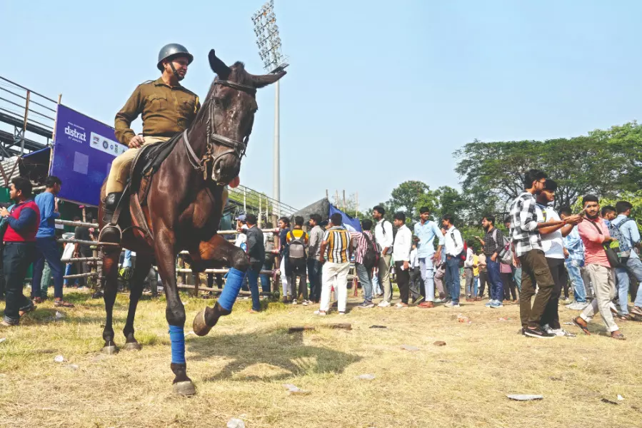 Kolkata Police impose traffic curbs, mounts high security Kolkata Police impose traffic curbs, mounts high security