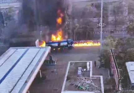 Oil tanker gutted in fire at New Town Oil tanker gutted in fire at New Town