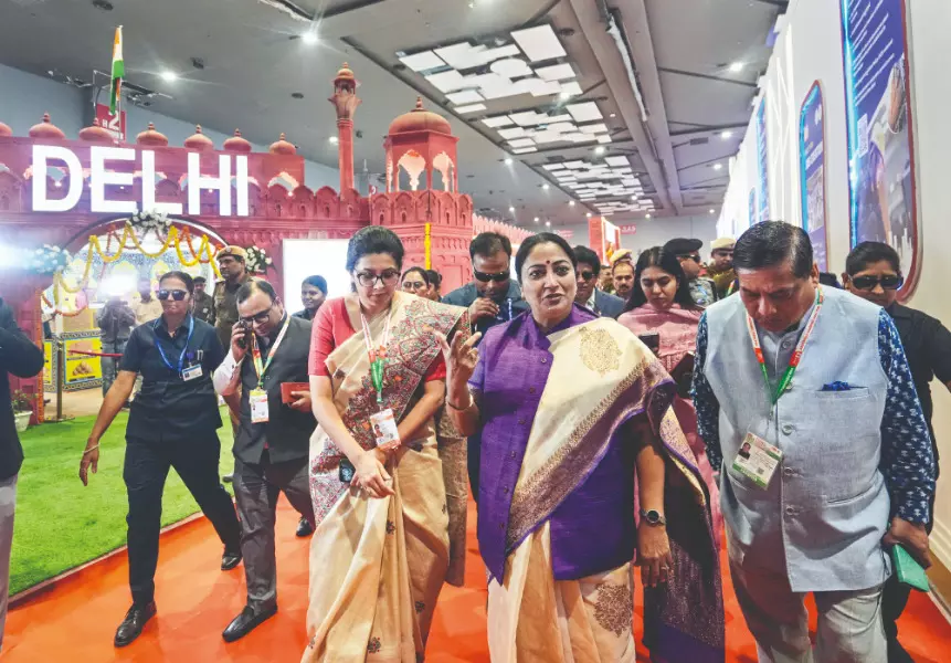 CM inaugurates ‘Delhi Pavillion’ at Trade Fair