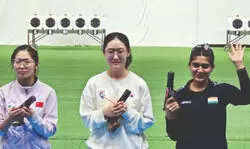 Esha shoots down 25m pistol bronze medal
