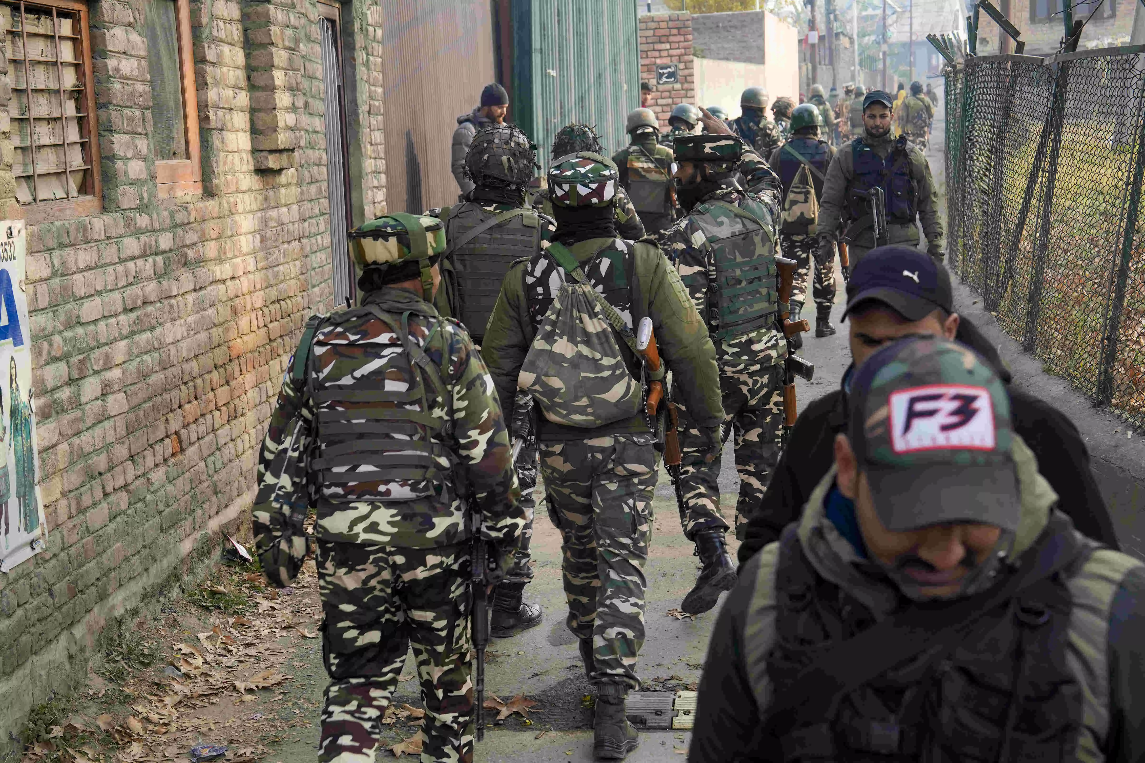 At least 9 killed, 32 injured in blast at JK police station while handling explosives seized in Faridabad At least 9 killed, 32 injured in blast at JK police station while handling explosives seized in Faridabad