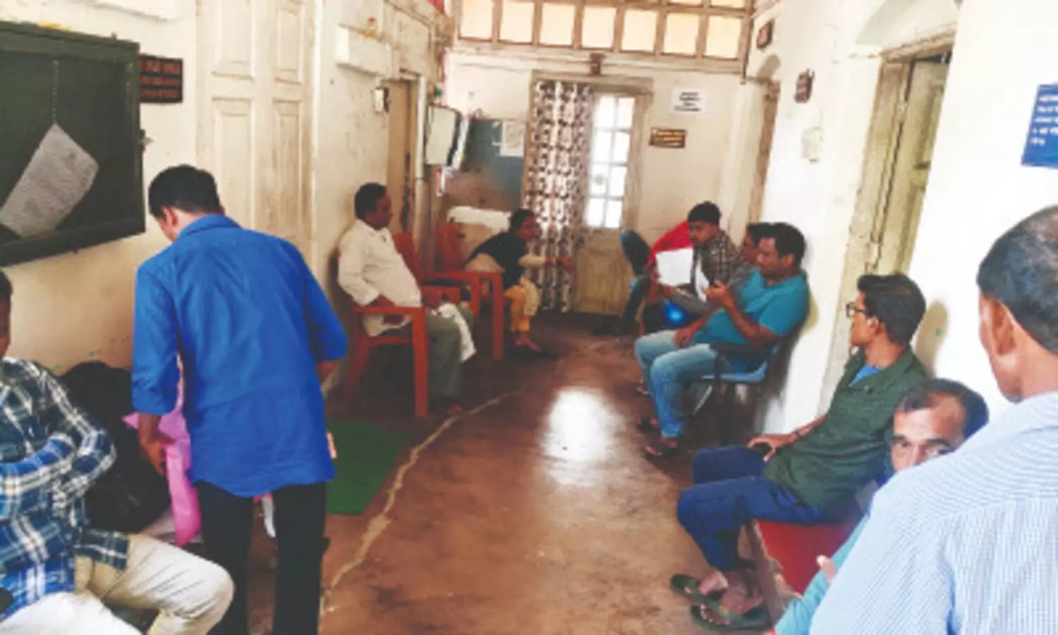 Fear over SIR drive sparks overnight queues at Jalpaiguri Municipality