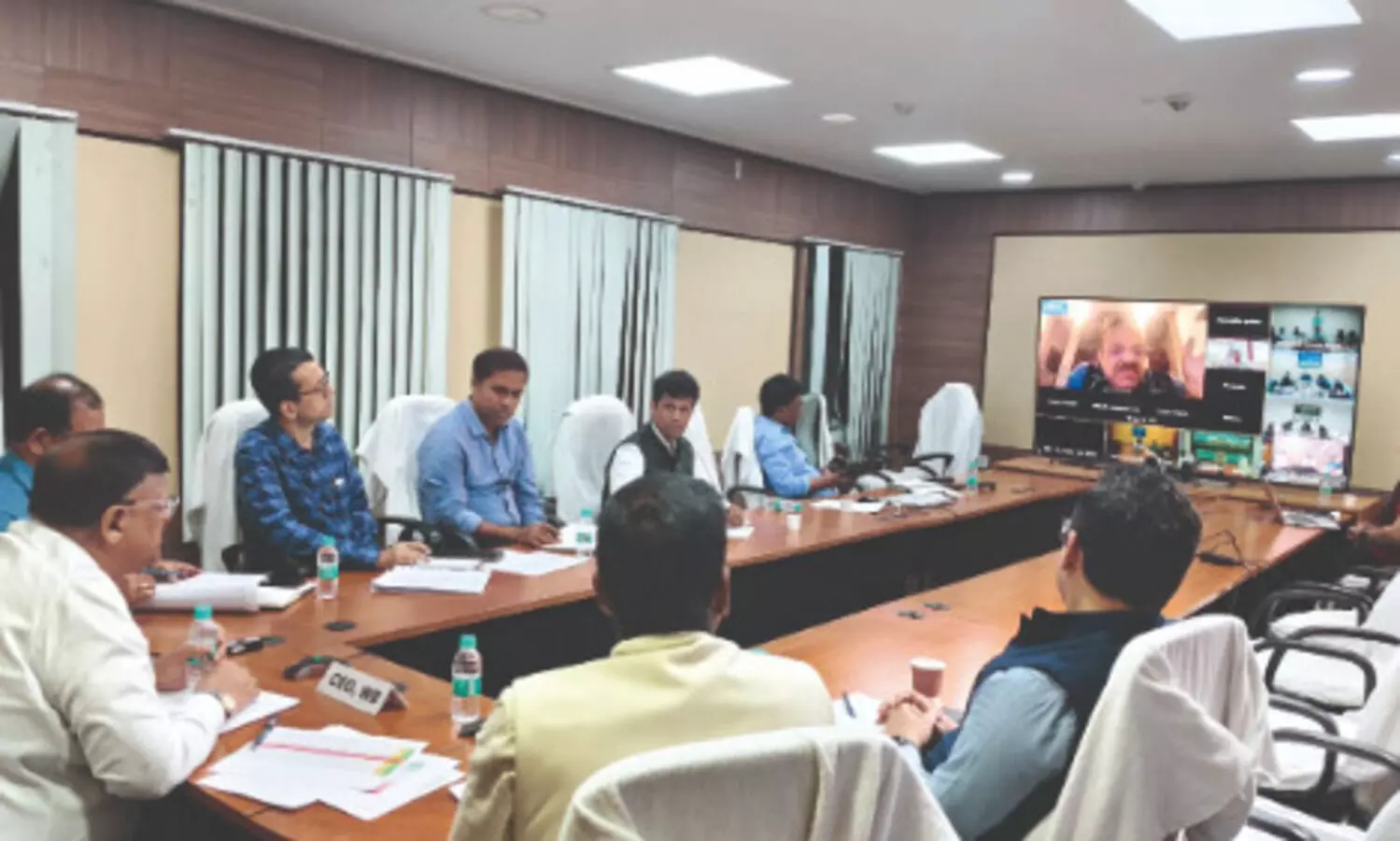 ECI reviews SIR in Bengal ahead of delegation visit