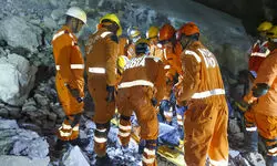 Death toll in stone quarry collapse in UP climbs to 6 Death toll in stone quarry collapse in UP climbs to 6