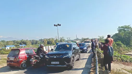 Geragenda Bridge: Heavy vehicle ban leads to traffic snarl