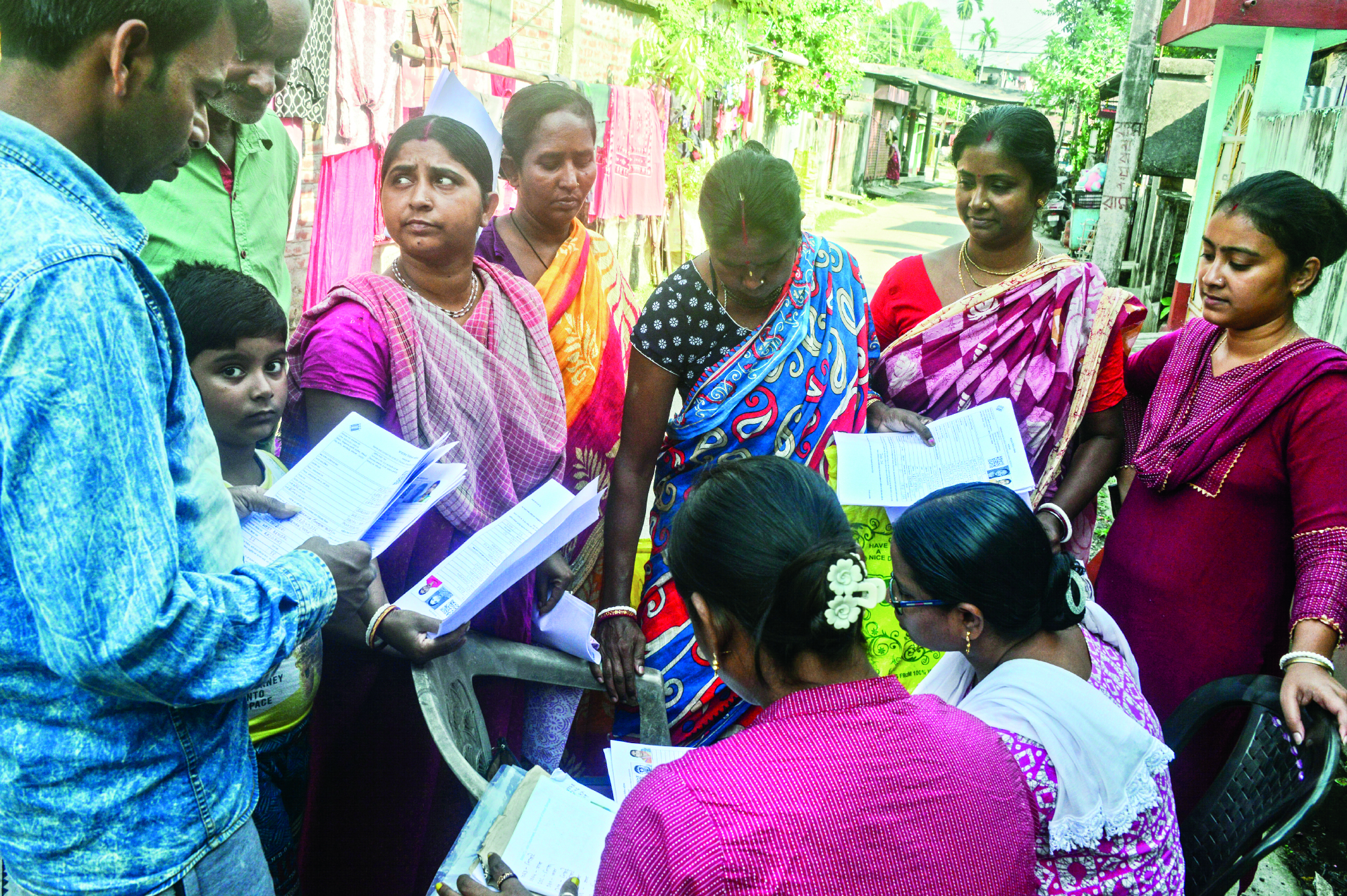 EC tells DEOs to strictly monitor SIR work and meet deadline